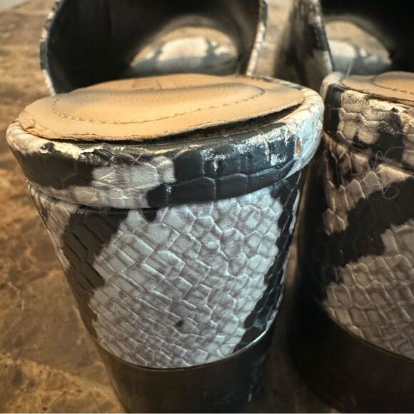 Alfani Heels Size 9.5 Black White Peep Toe 3” Block Heel Snake Print Bootie - Picture 10 of 11